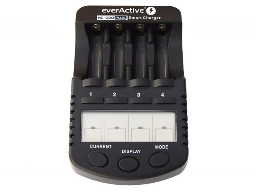EverActive NC1000 PLUS mikroprocesszoros töltő ÚJ